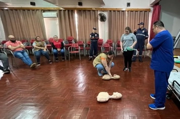 AULA DO PROGRAMA MAIS SAÚDE COM AGENTE ABORDA REANIMAÇÃO CARDIOPULMONAR