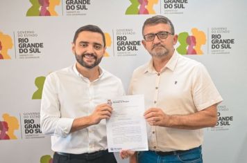 PREFEITO DE MIRAGUAI PEDE LIBERAÇÃO DE RECURSOS PARA PAVIMENTAÇÃO AO VICE-GOVERNADOR DO ESTADO