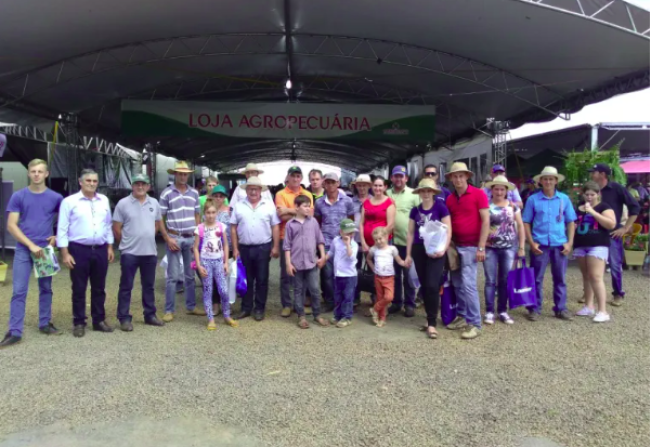 Agricultores e Emater de Miraguaí participam da 3ª Expoagro Cotricampo