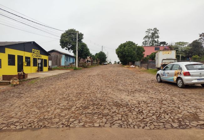 PREFEITO DE MIRAGUAÍ ANUNCIA NOVA OBRA DE PAVIMENTAÇÃO