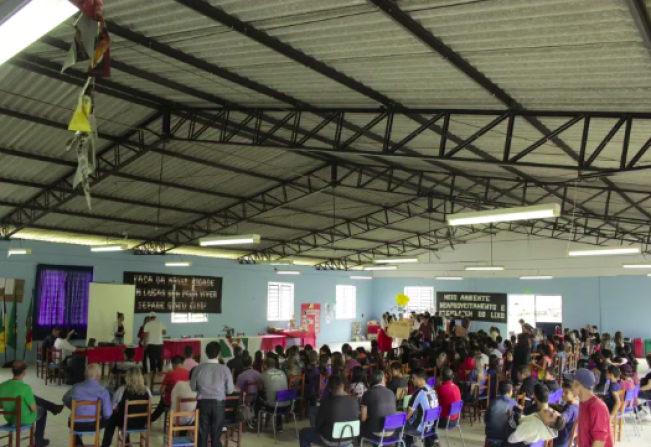 Projeto sobre reciclagem da escola Lenira se encerra com presença de engenheiro ambiental