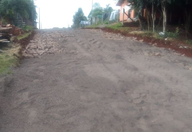 MIRAGUAI VAI PAVIMENTAR RUAS COM RECURSOS PRÓPRIOS DO MUNICÍPIO